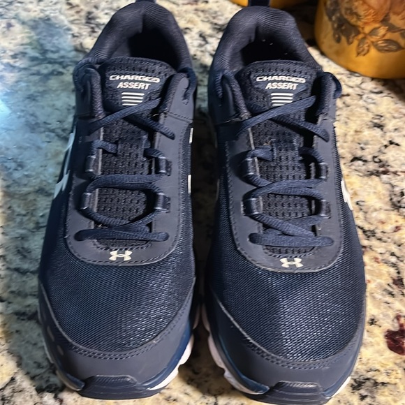 UNDER ARMOUR♦️CHARGED ASSERT RUNNING SHOE - Picture 6 of 14